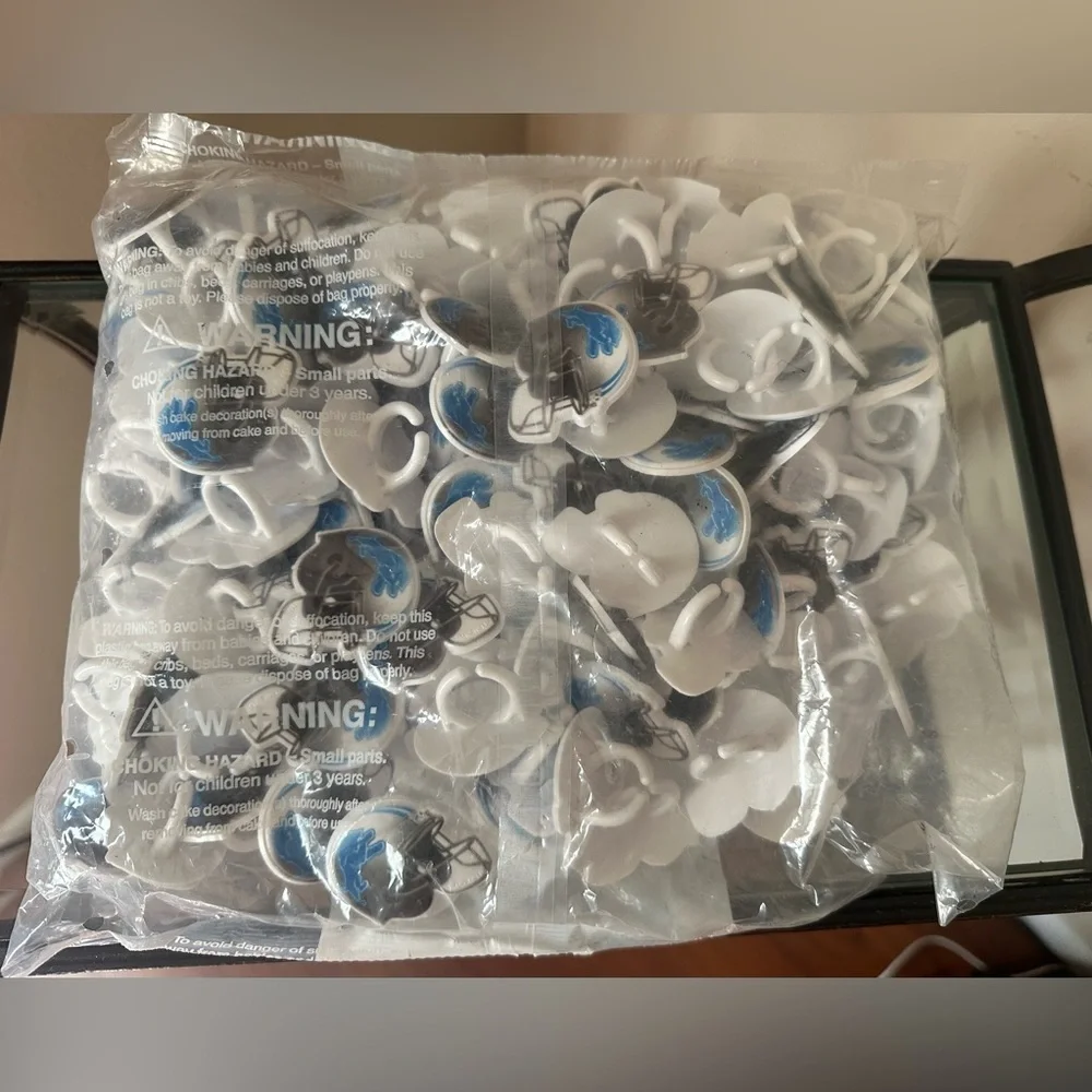 Detroit Lions Favor Cupcake Plastic Ring Helmet Topper Souvenir Party 144